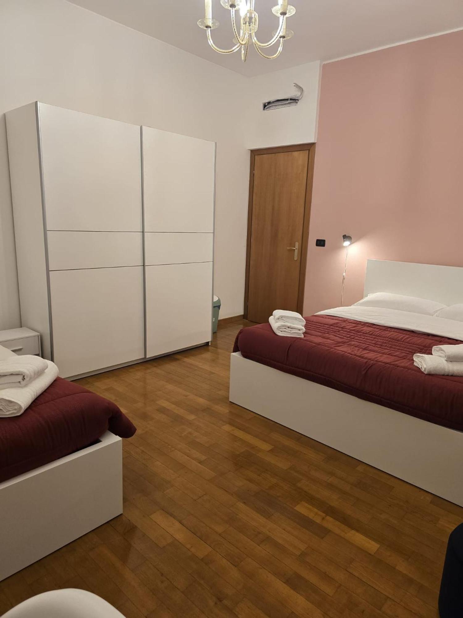 Mmm Train Station 3 Guest house Venice